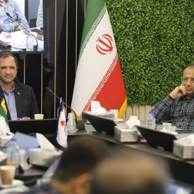 نشست مشترک بررسی خدمات بیمارستان نفت به کارکنان پالایشگاه آبادان