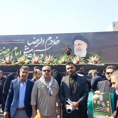 حضور جمعی از كاركنان شركت نفت و گاز اروندان در مراسم تشییع شهید رئیس جمهور و همراهان شهیدش